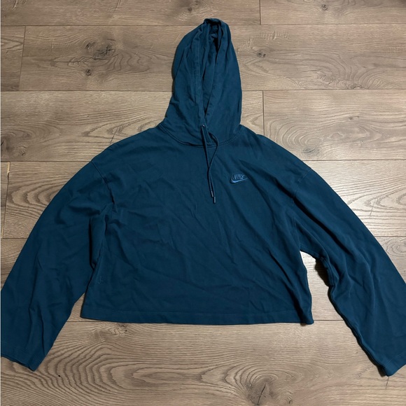 Nike Tops - Nike Teal Blue Cropped Sweatshirt Hoodie Women’s Size M